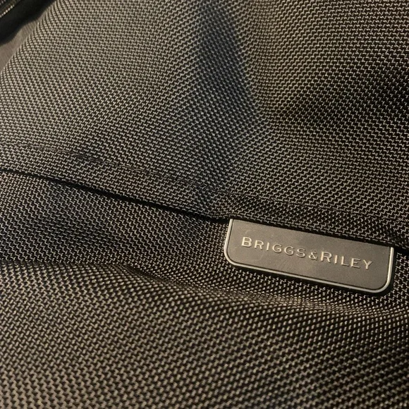 Briggs & Riley Large Travel Duffel Bag - Picture 3 of 16
